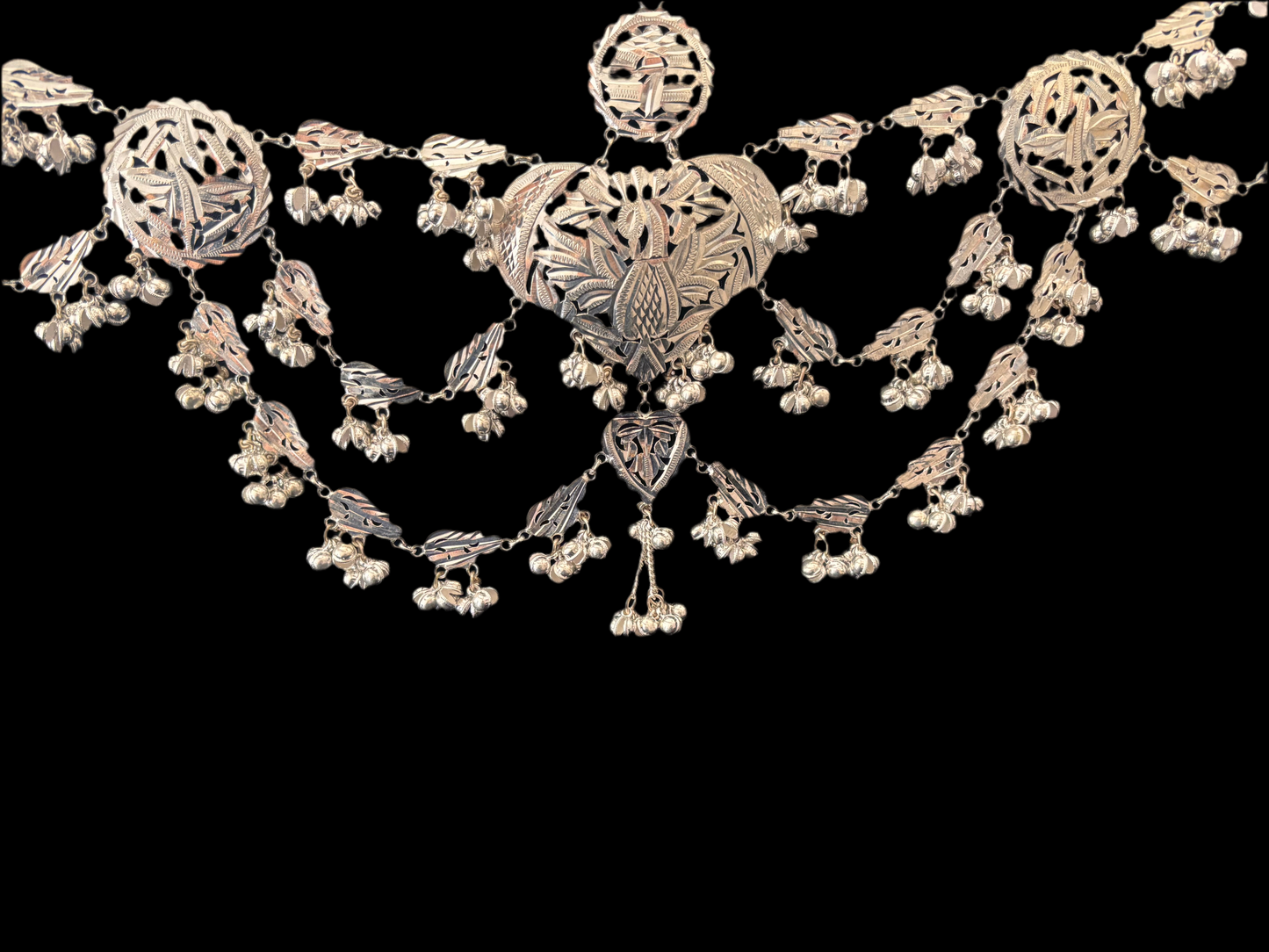 Handcrafted Silver Kardhani
