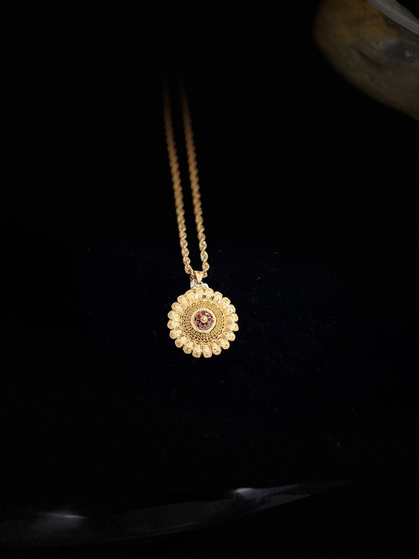 20K Gold Antique Pendant